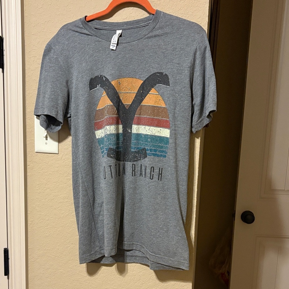 Bella Canvas Gray Graphic Tee with Retro Design
